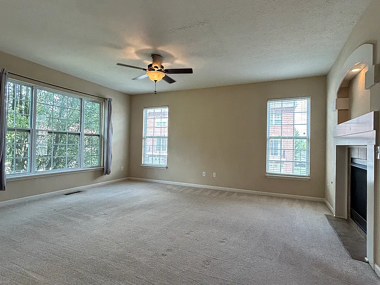 8268 Jo Ellen Dr — Photo 7