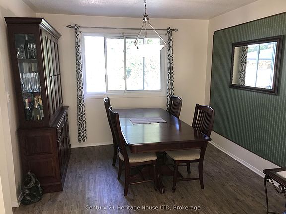 4th image of 938 Ferndale Ave