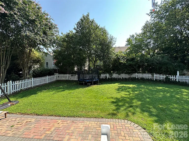 819 Stargard Ct — Photo 42