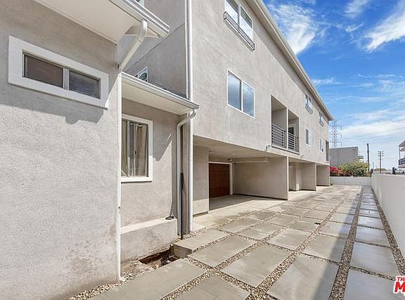 2nd image of 12000 Runnymede St #C