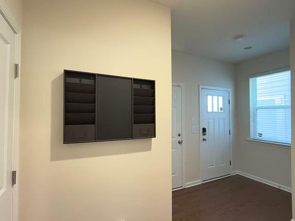 5th image of 1018 Diamond Dove Ln