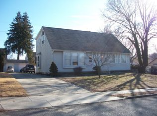 300 Huntington Ave, Glendora, NJ 08029