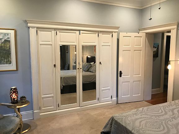 4th image of 967 Marion Ave #967