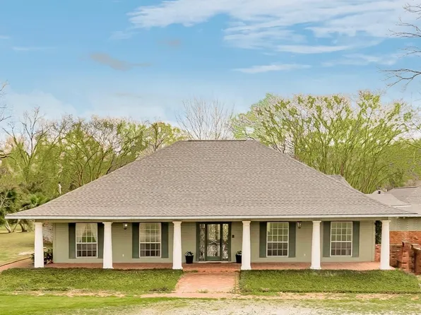 23432 Sunnyside Ln, Zachary, LA 70791