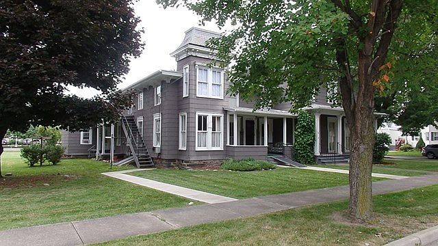 1st image of 136 E 2nd St