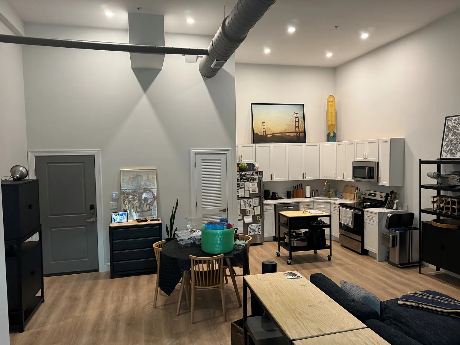 1 bed, 1000 sqft, $2,500 — Photo 1