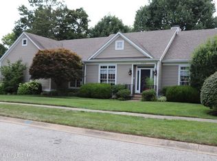 8401 Oxford Woods Ct, Lyndon, KY 40222