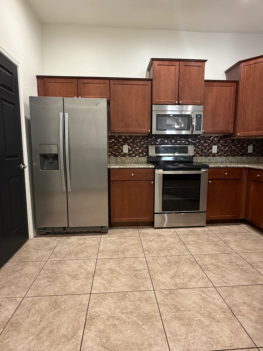 Building Photo - 14575 W Mountain View Blvd #10212
