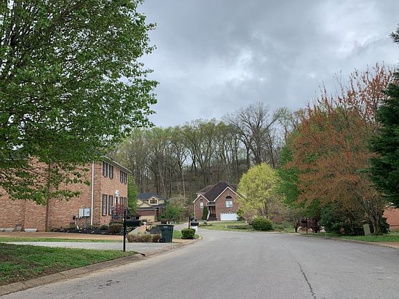 5th image of 2216 S Ashford Ct