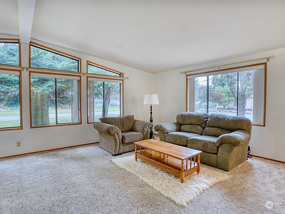 2nd image of 42 Holley Circle