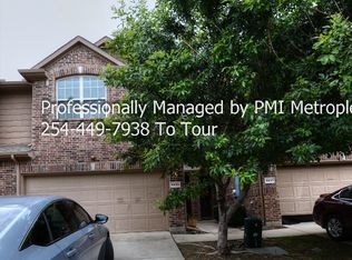 1933 Argyle Ln, Lewisville, TX 75067