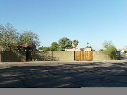 1st image of 401 E Paseo Paloma Cir