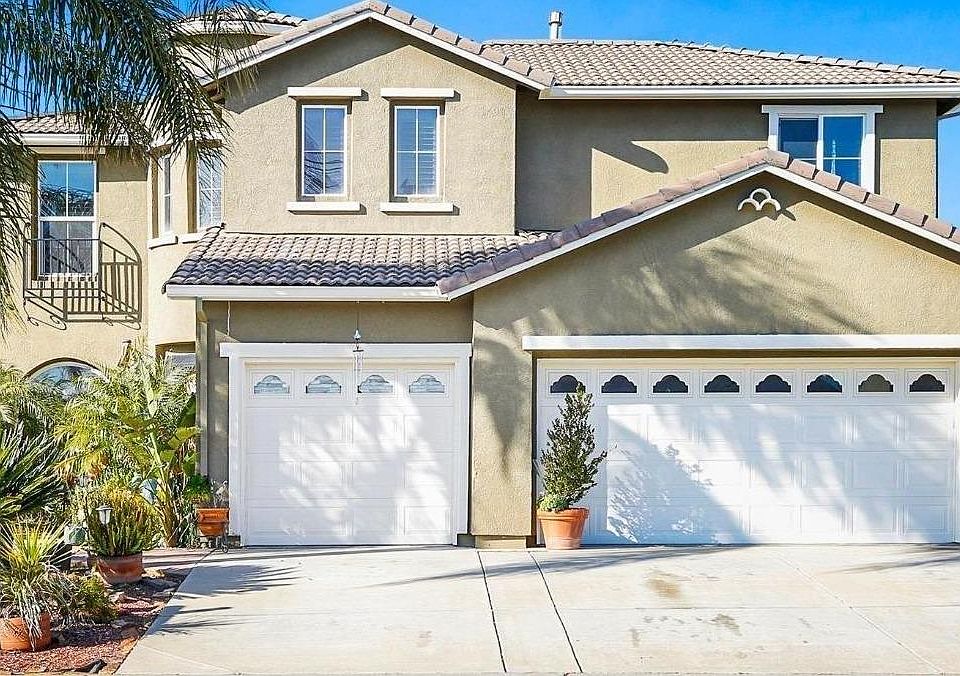1st image of 9719 Vintage Park Dr