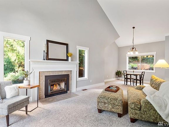4th image of 4021 35th Ave NW