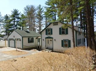 14 Shore Dr, Merrimack, NH 03054