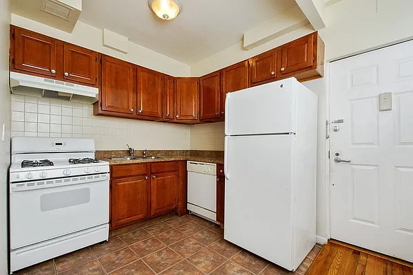 Sold by Citi Habitats | media 1