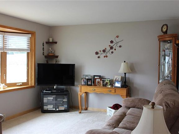 2nd image of 265 Orchard Pl