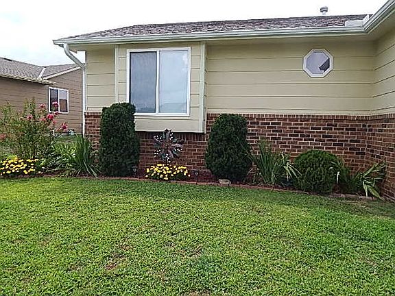 4th image of 4401 Niblick Dr