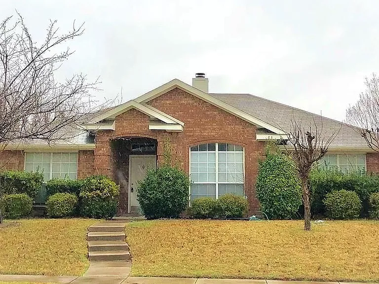 8000 Anchor St — Photo 1