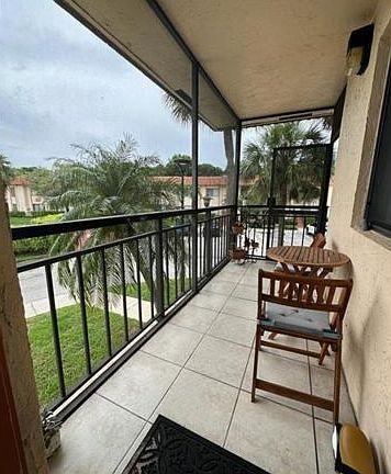 2nd image of 357 Lakeview Dr #2A
