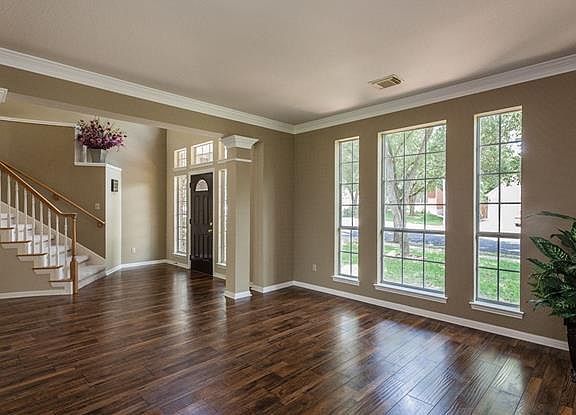 2nd image of 12709 Scofield Farms Dr