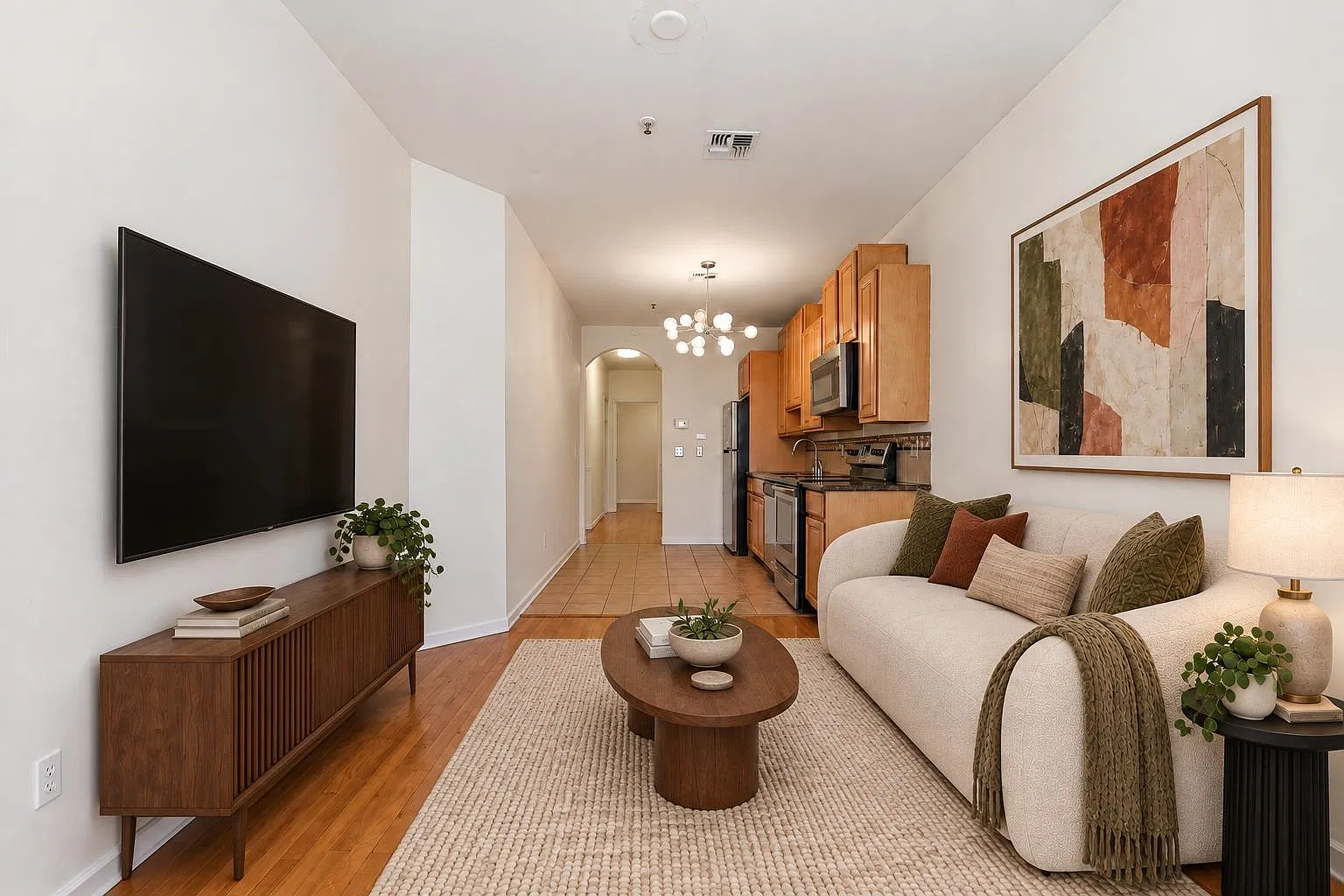 1 bed, 1.0 bath, 572 sqft, $3,000 — Photo 1
