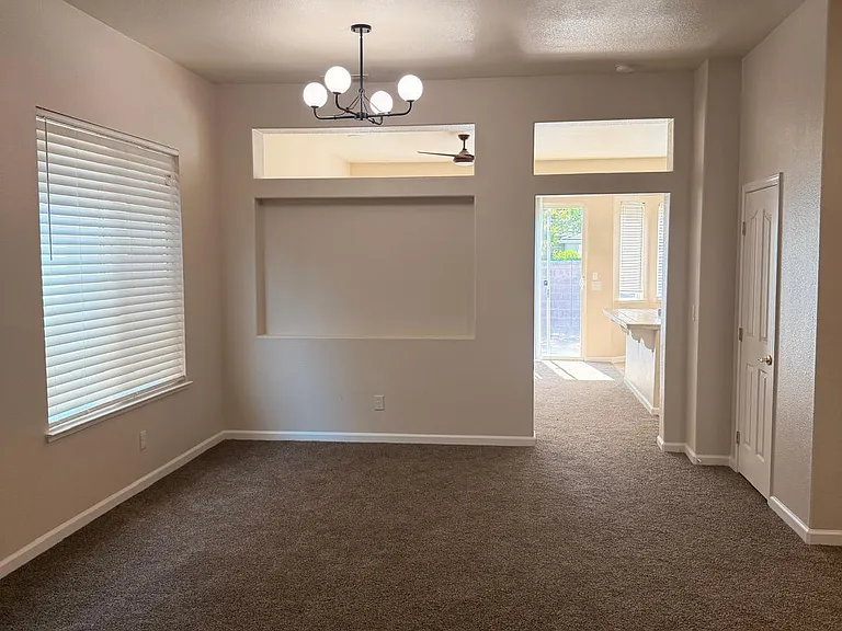 9728 Sand Hollow Way — Photo 2