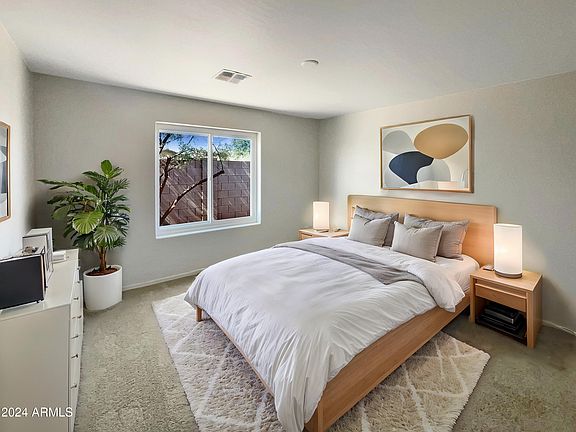 4th image of 4947 W WARREN Drive