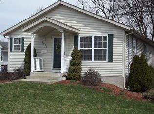 2824 Botsford Pl NE, Grand Rapids, MI 49505