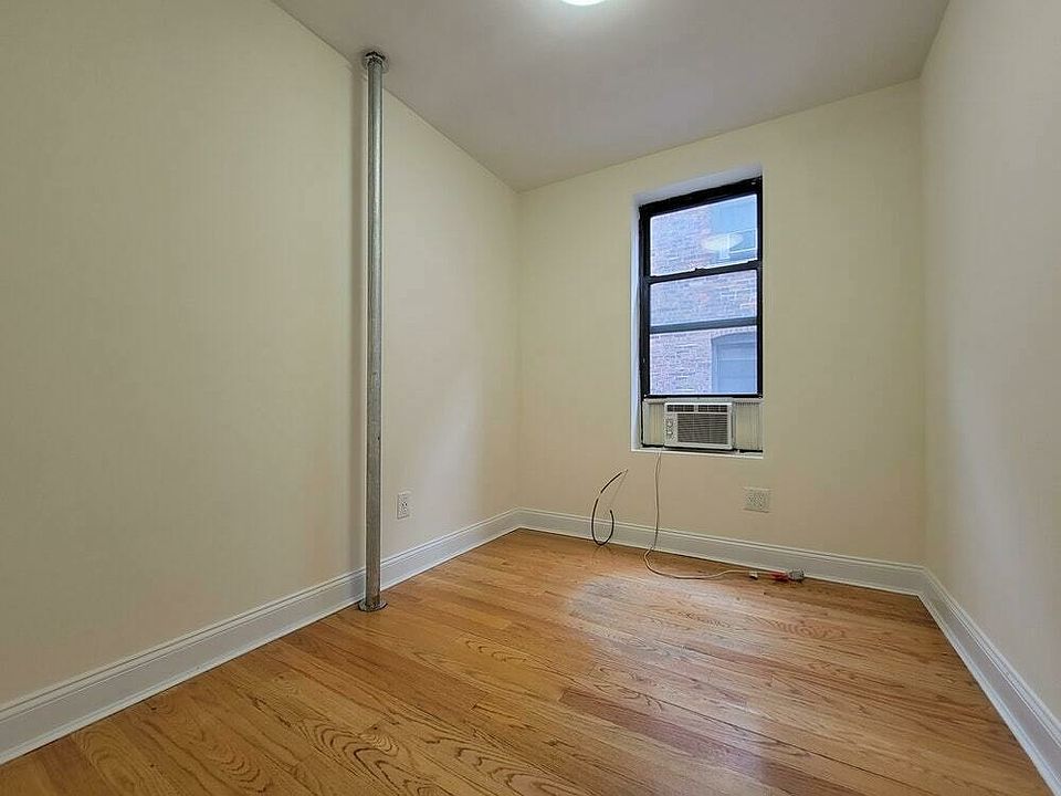 2nd image of 3147 Broadway #15A