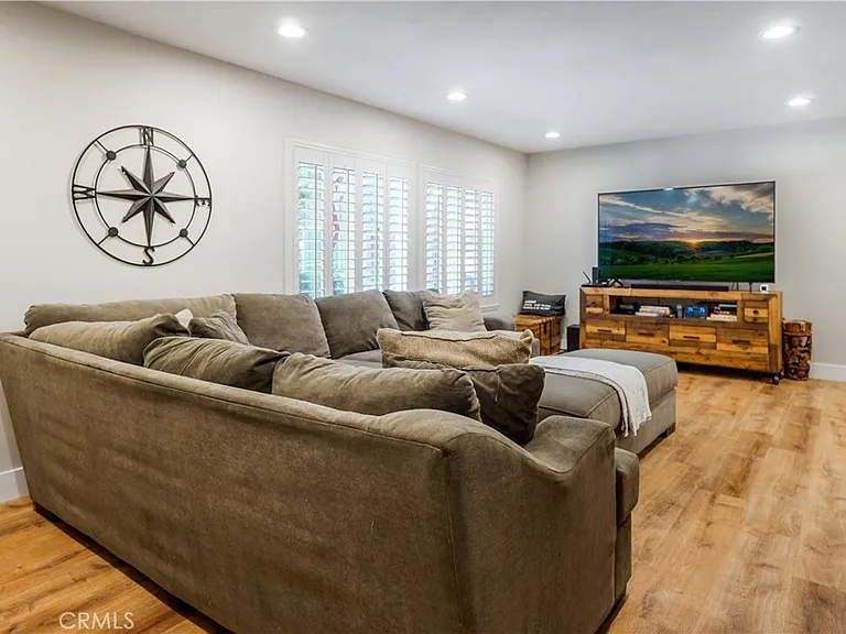 18195 Canyon Ct — Photo 11