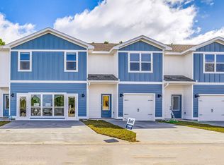 32 Hatten Ct, Mary Esther, FL 32569