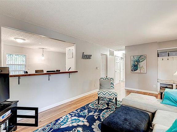 5th image of 5937 Birchwood Ave
