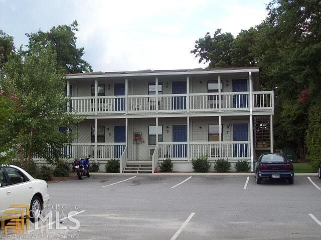 1st image of 123 Lanier Dr APT 3