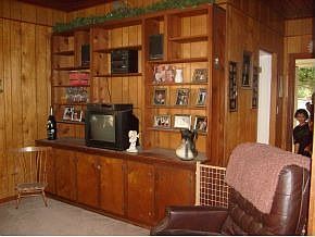 Wood Build-In Cabinets