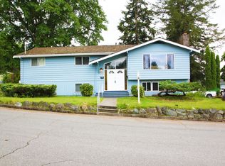 820 E 2nd St, Arlington, WA 98223