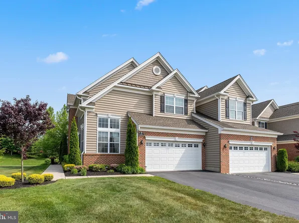 505 Hazeltine Cir, Moorestown, NJ 08057