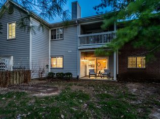 8224 Glenwillow Ln Unit 102, Indianapolis, IN