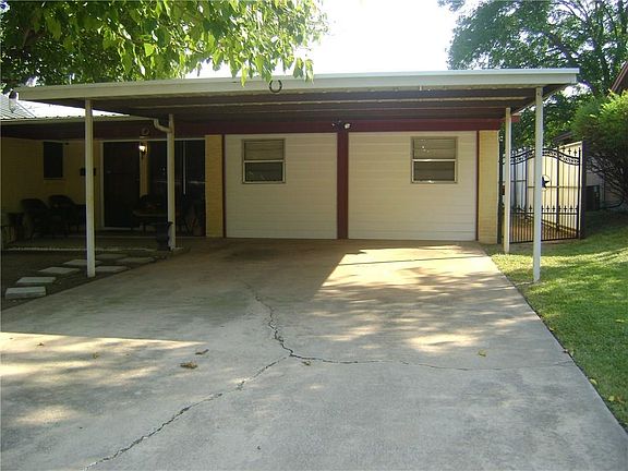 2nd image of 8813 Easley St