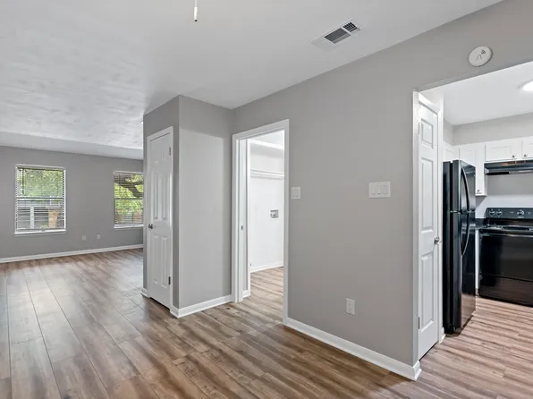 Oak Creek Condos