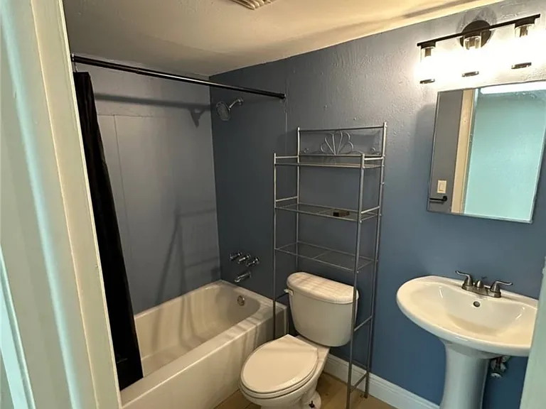 2535 Parkway St — Photo 5