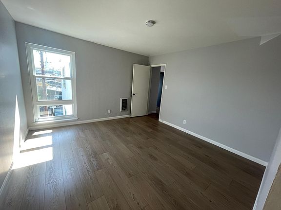 3rd image of 1535 48th Ave #301