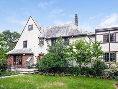 41 Trenor Dr, New Rochelle, NY, 10804