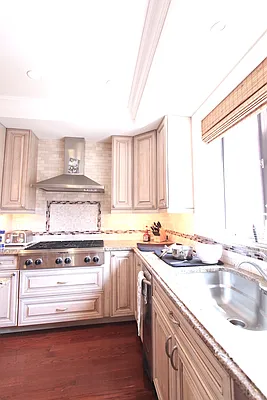 Rented by True Lofts New York LLC | media 5