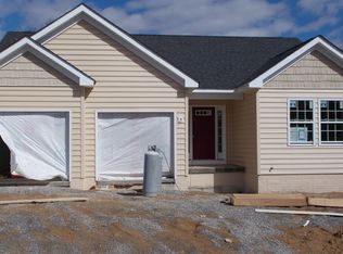 Bacon Ct West #36, Hedgesville, WV 25427