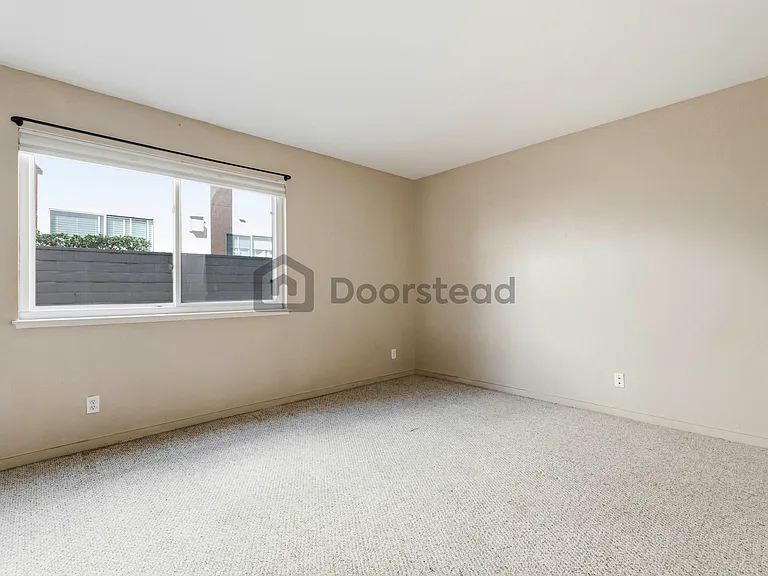 1318 B St #102 — Photo 25