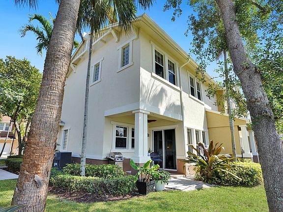 5th image of 601 Pacific Grove Drive #4