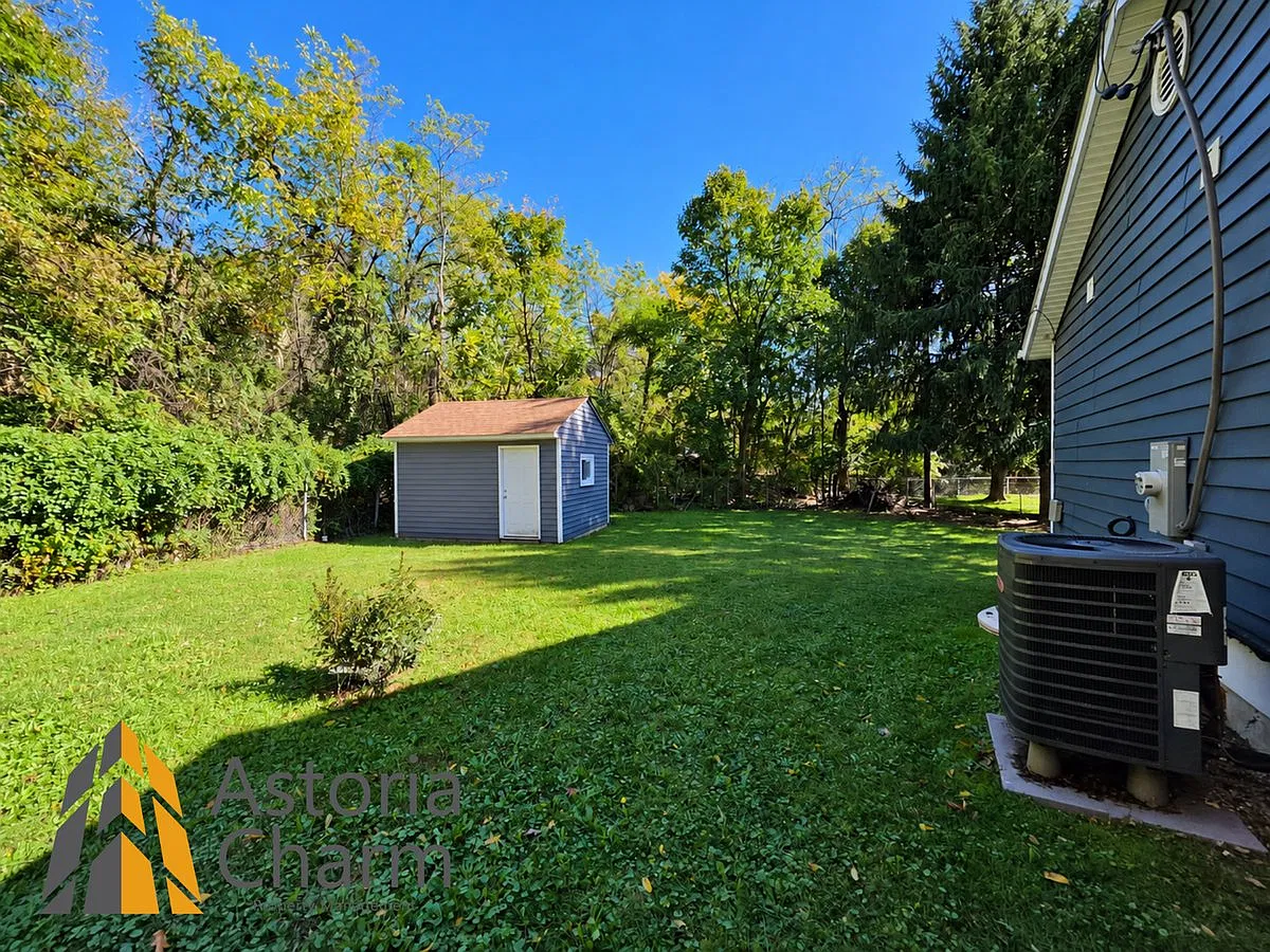 703 Cedar Ave - 703 Cedar Ave — Photo 4