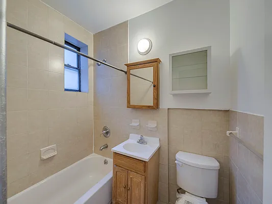 Rented by MNS | media 4