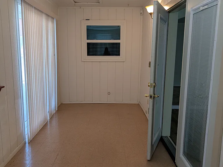 1404 Kit Carson Dr — Photo 13